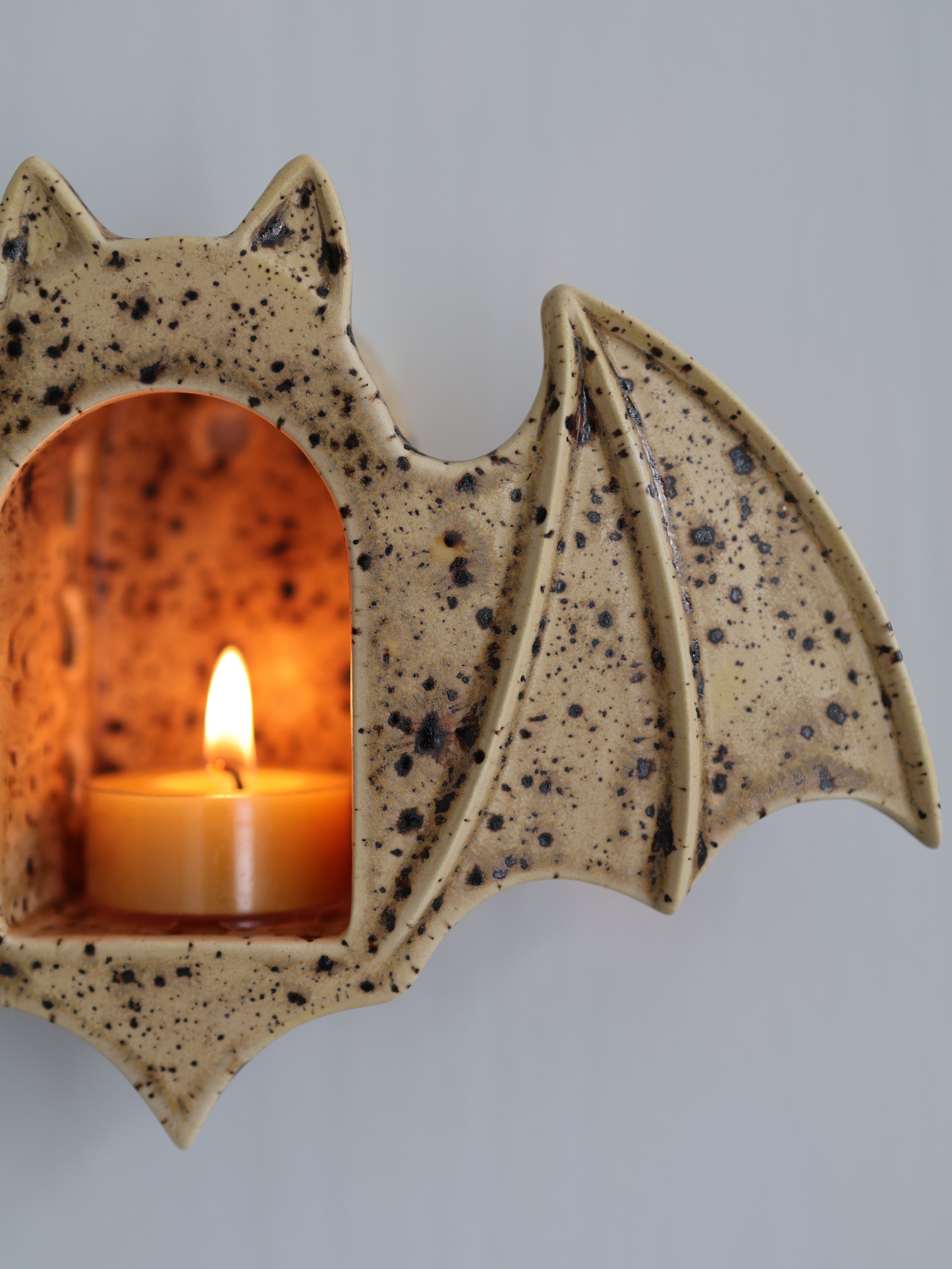 Bat Tealight Holder, Sandstone