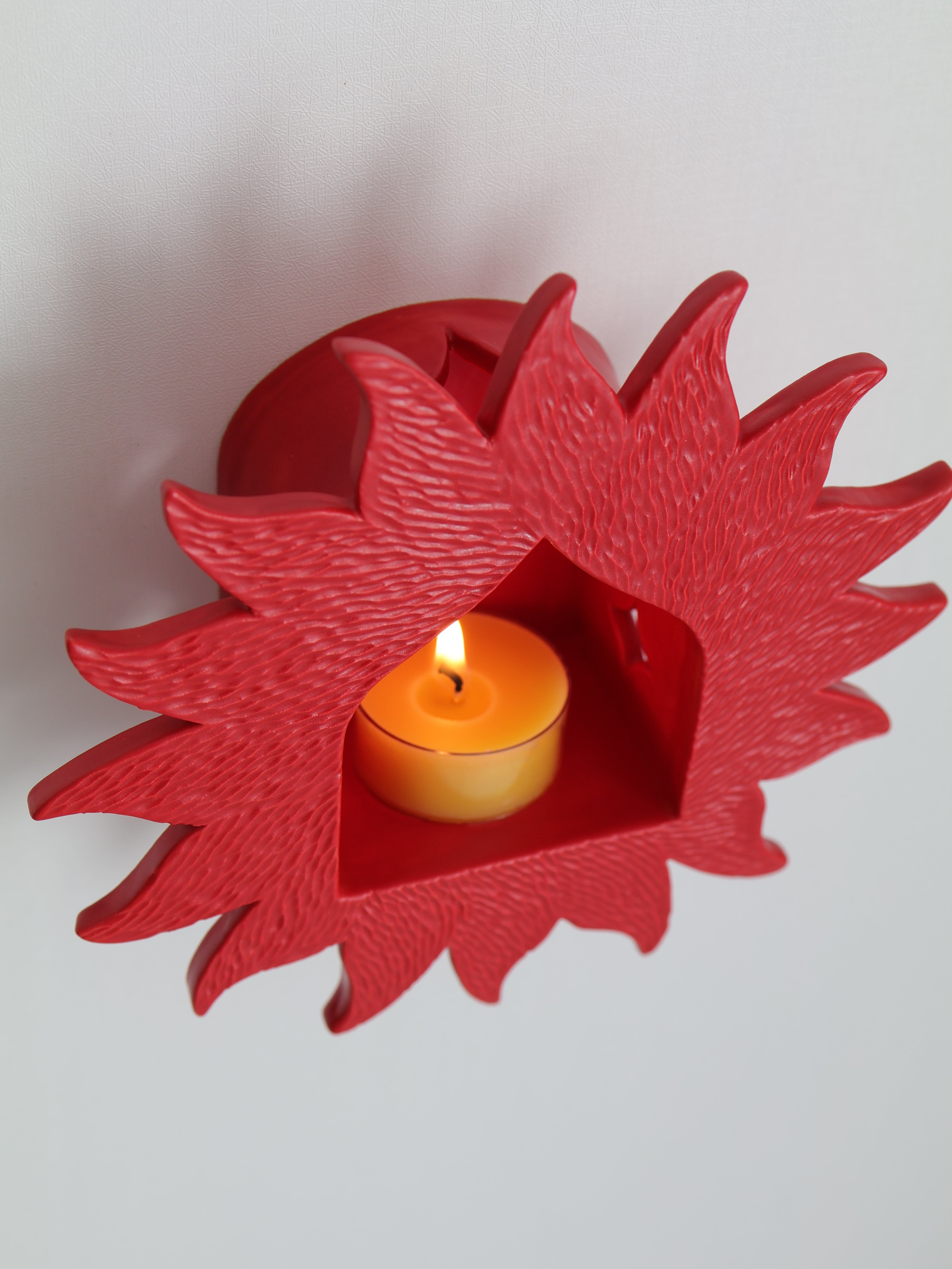 Sunburst Sconce, Red
