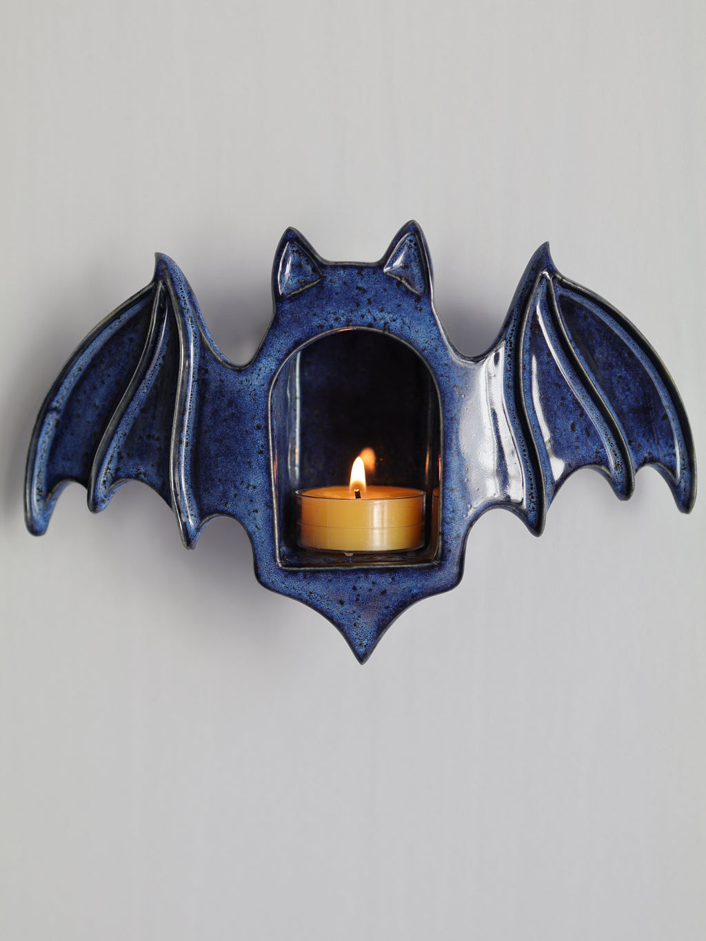 Bat Sconce, Abyss